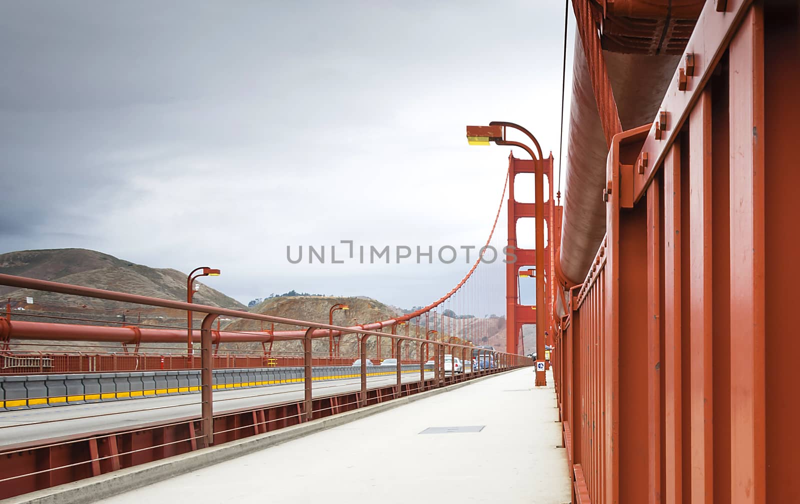 detail of the Golden Gate suspension bridge, San Francisco, California, USA