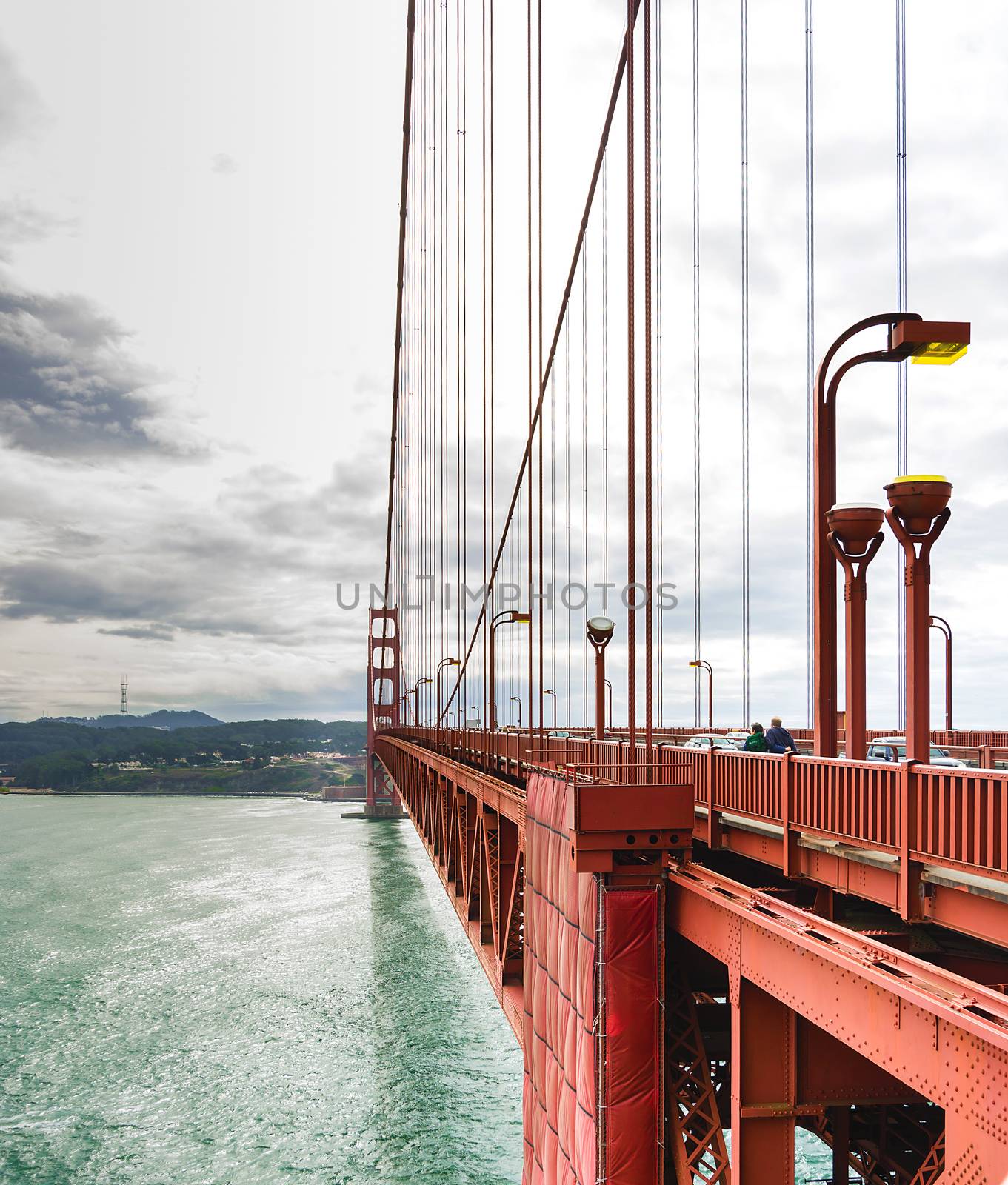 Golden Gate suspension bridge by rarrarorro