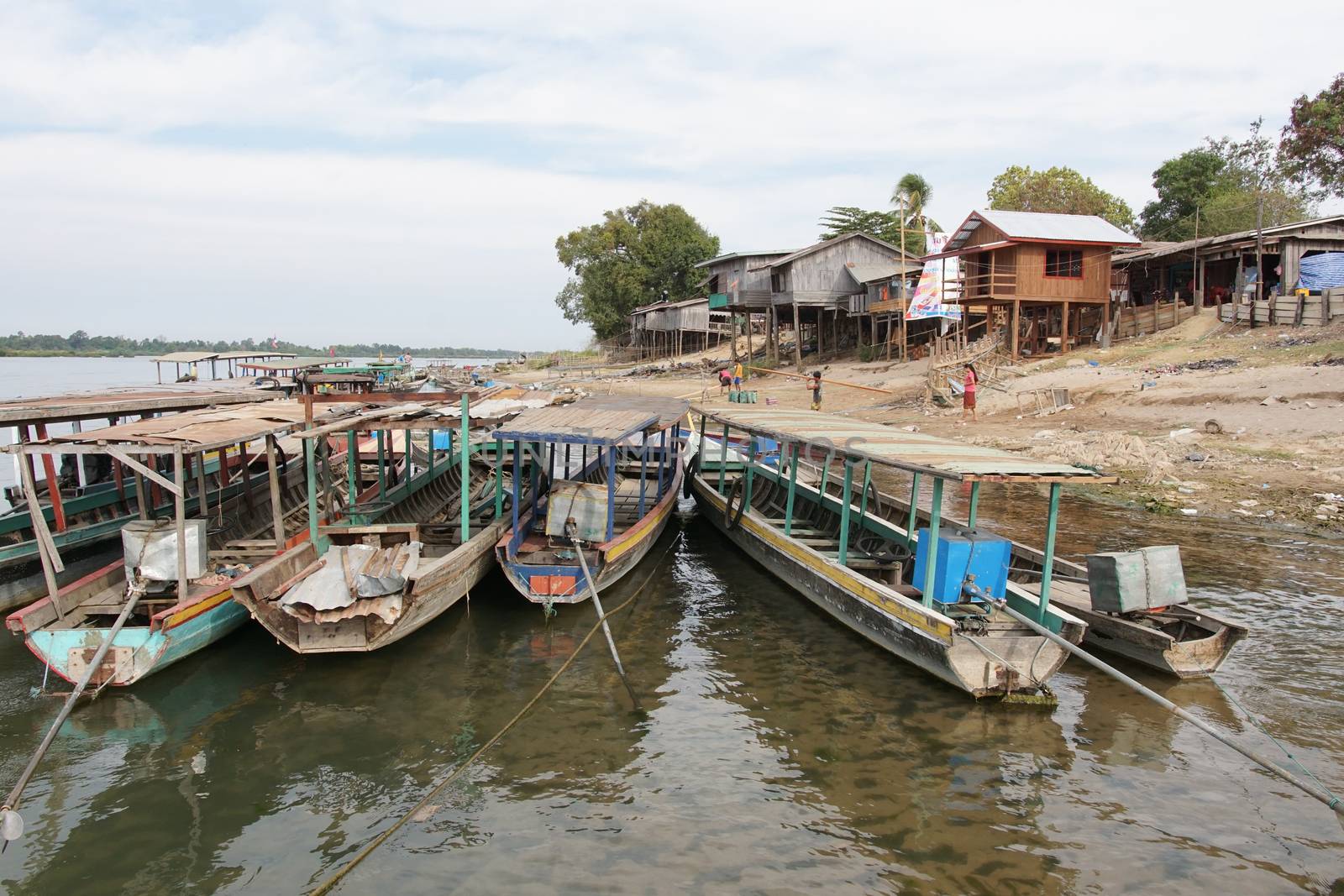 SI PHAN DON, LAOS - FEBRUARY 25, 2016: Typical village allong the Mekong river on February 25, 2016 in Laos, Asia
