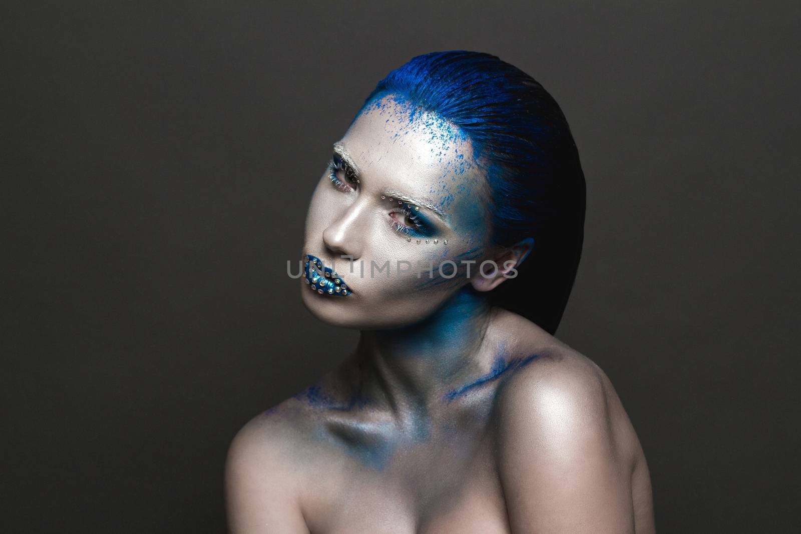 Artistic Makeup with Blue Hair and Rhinestones by Multipedia