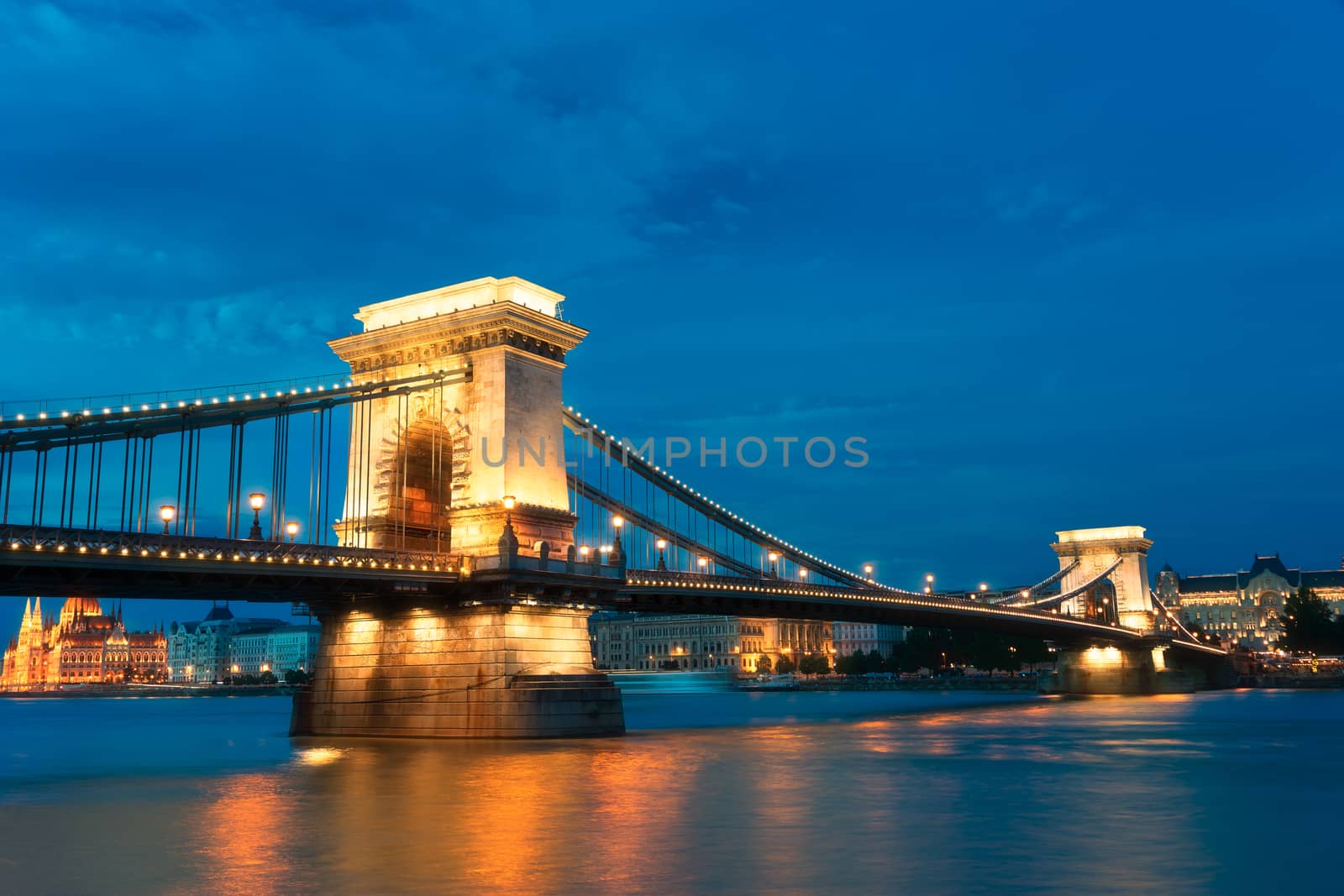 Szechenyi Chain Bridge in Budapest Hungary by adonis_abril