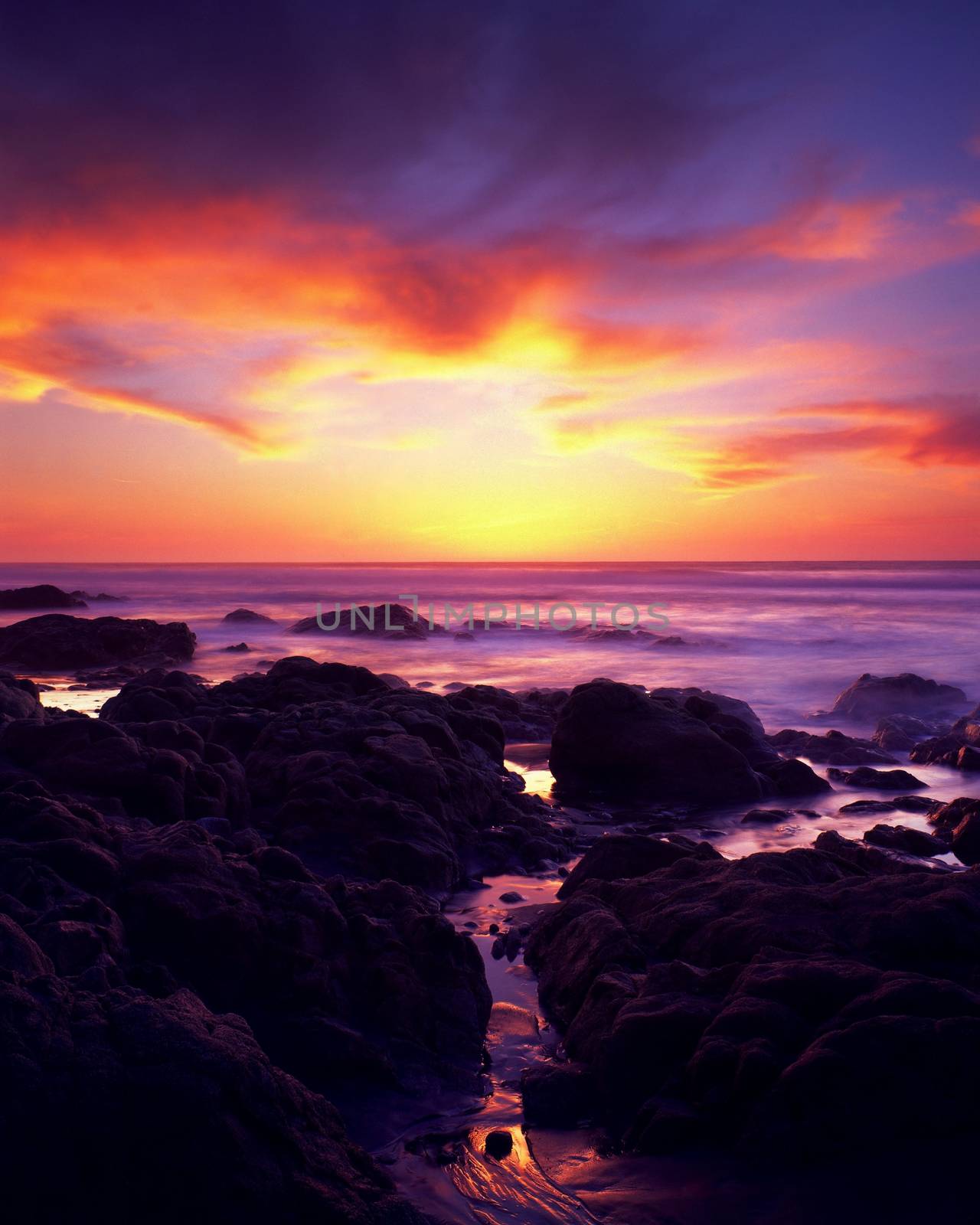 McClure's Beach Sunset by adonis_abril