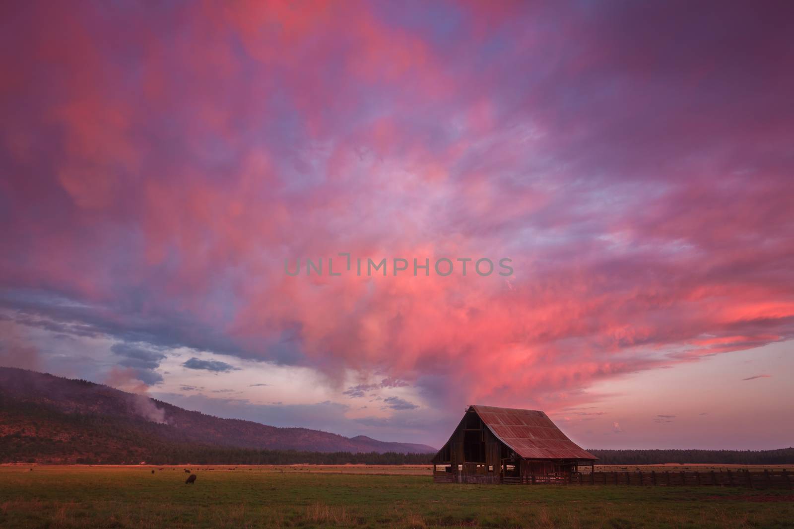Solitary Barn in Sunset Skies by adonis_abril