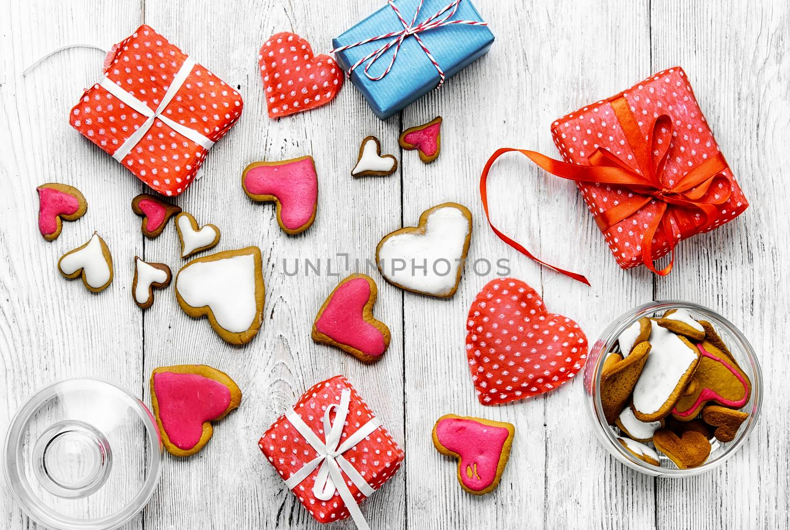 Packaging holiday cookies in the shape of hearts for Valentine's day