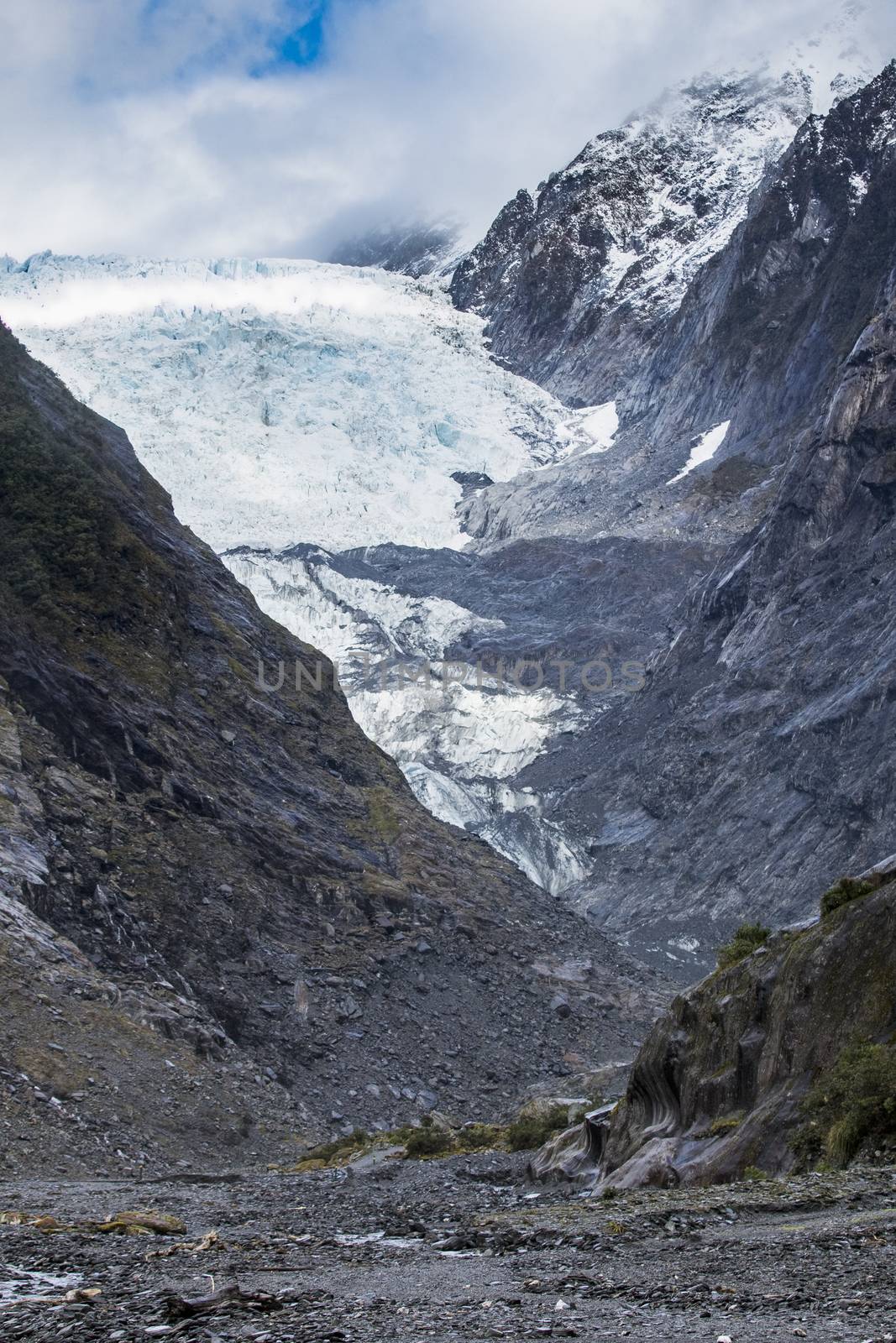 franz joseft glacier important traveling destination in south is by khunaspix