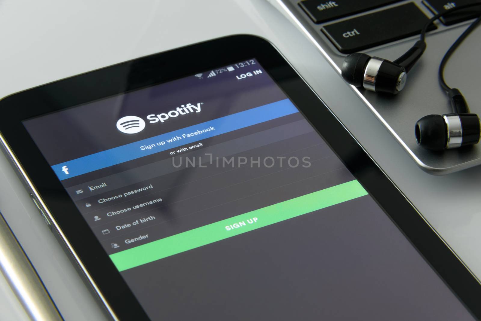 Spootify login screen by wdnet_studio