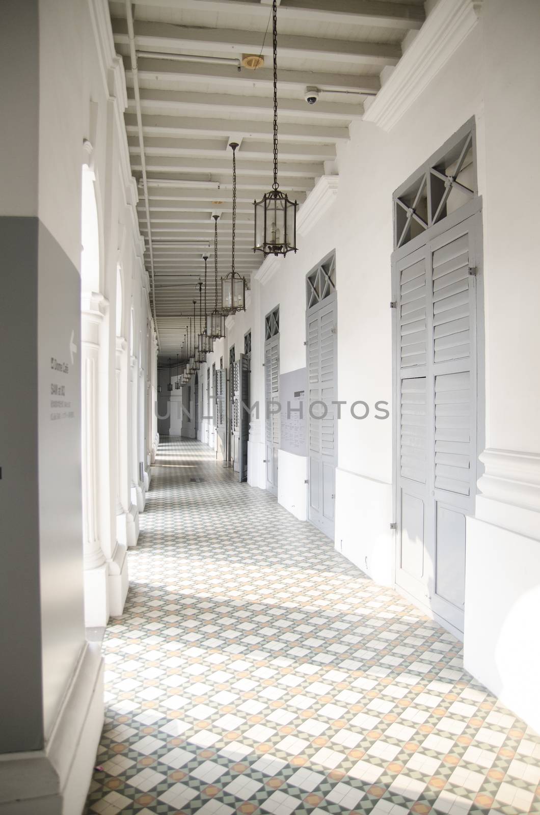Covered corridor in Singapore build by Vanzyst