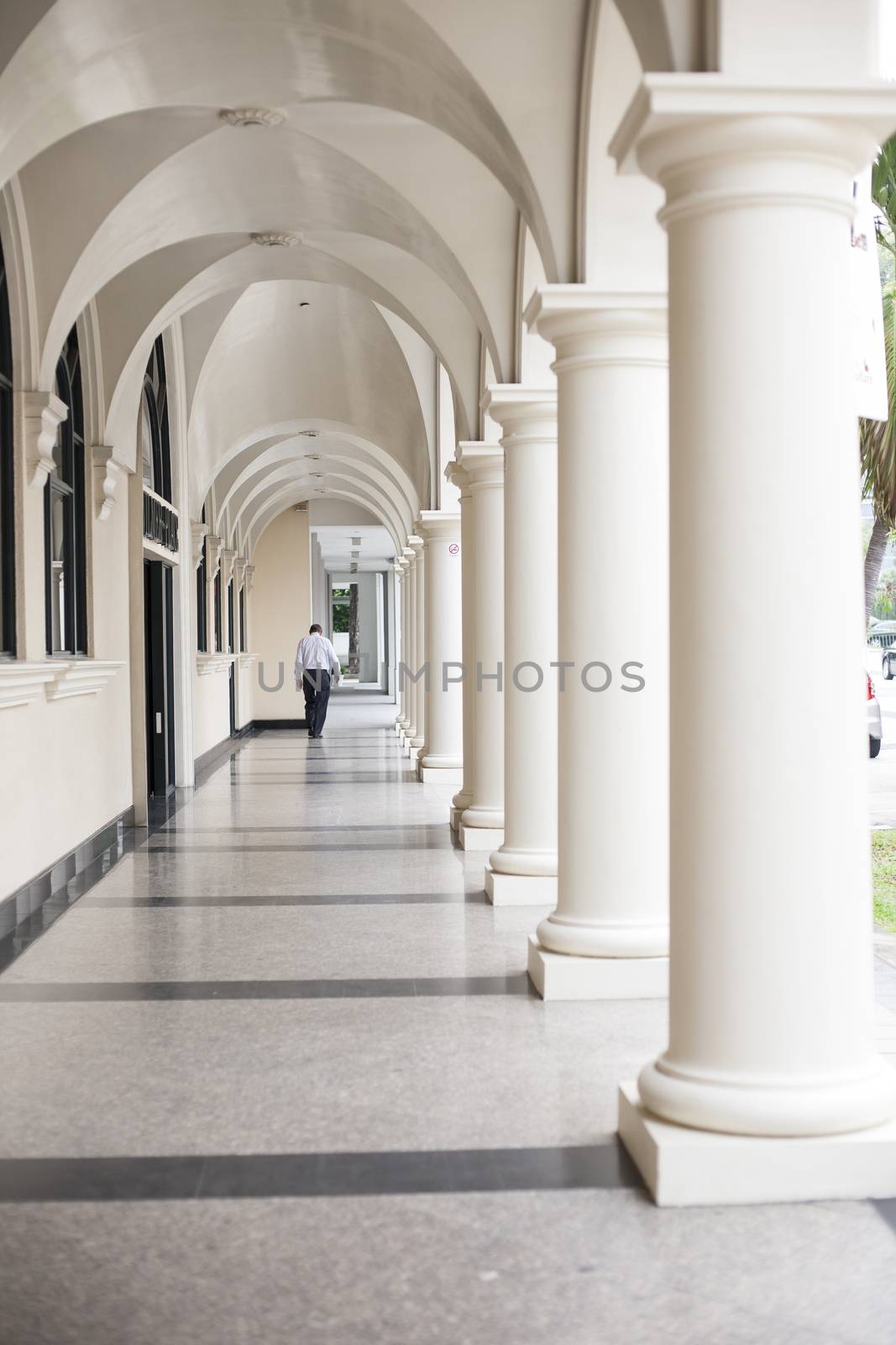 Covered corridor in Singapore build. Heritage architecture