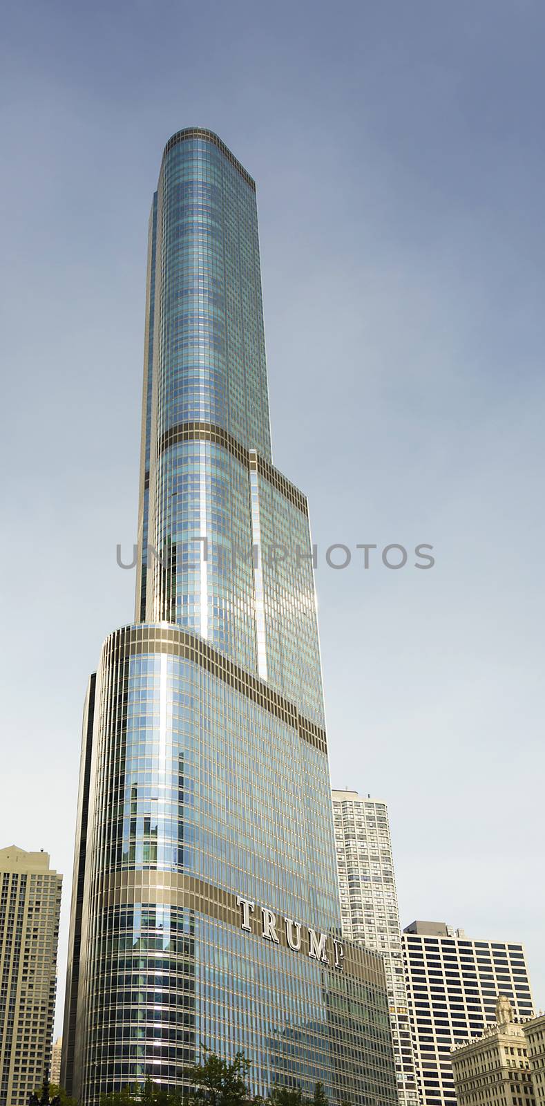 Trump Tower in Chicago by rarrarorro