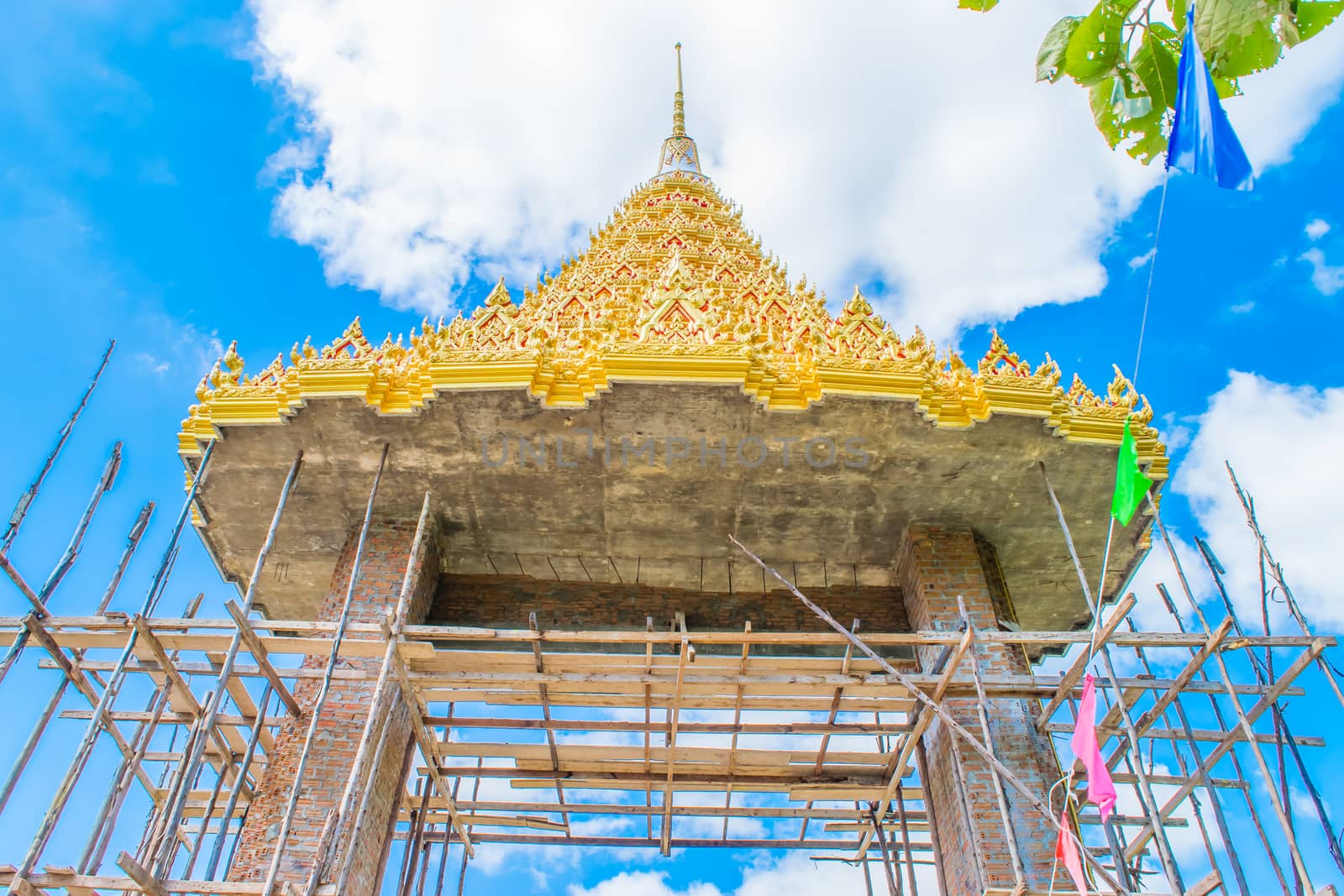 Repair Temple gate thai by naramit