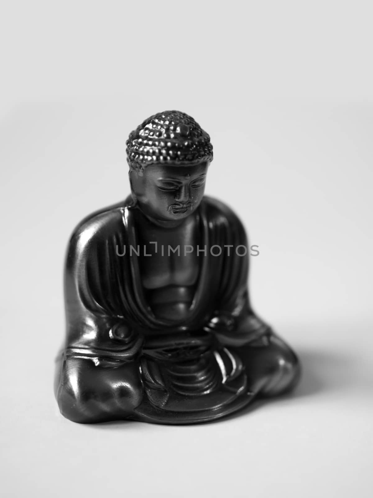 BLACK & WHITE PHOTO OF THE GREAT BUDDHA OF KAMAKURA