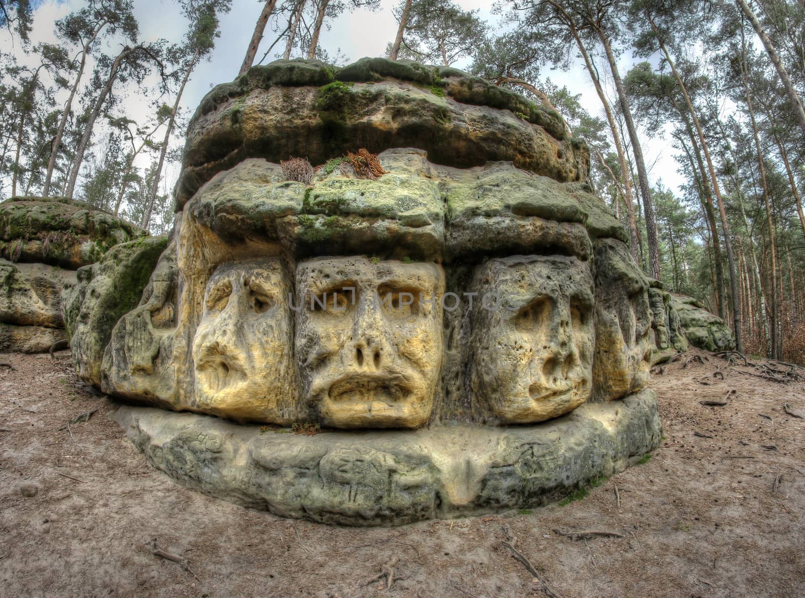 Bizarre Stone Heads - Rock Sculptures by Mibuch