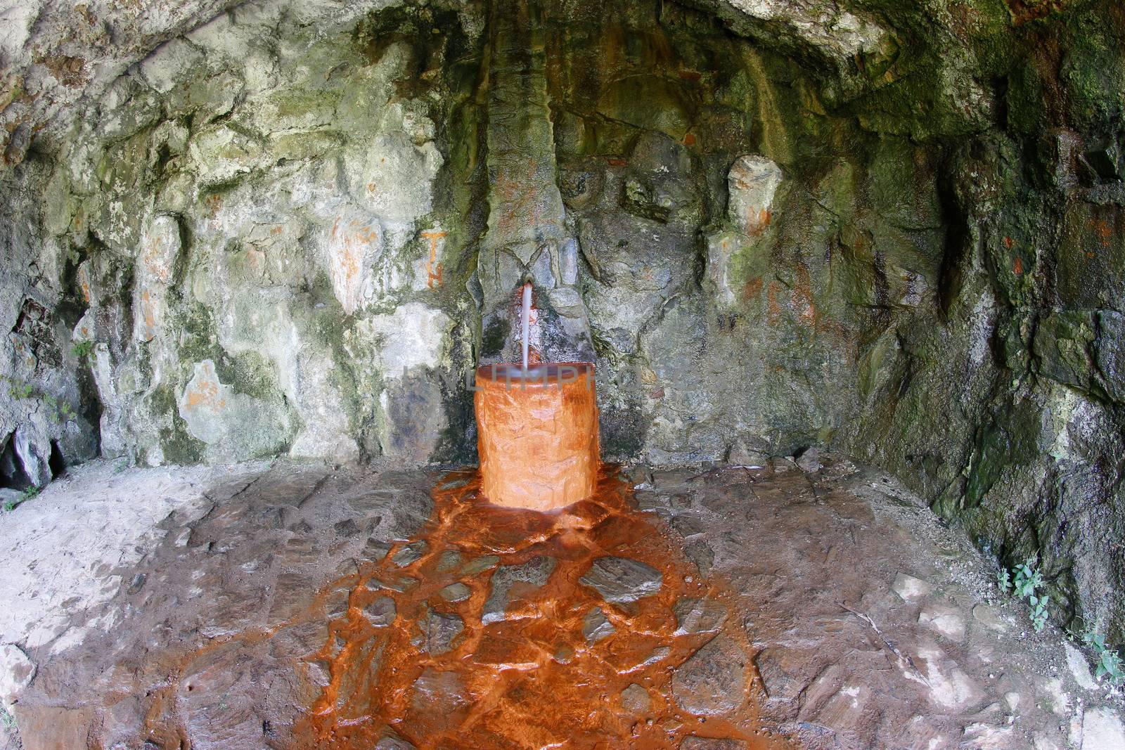 Mineral water spring - drinking fountain by Mibuch