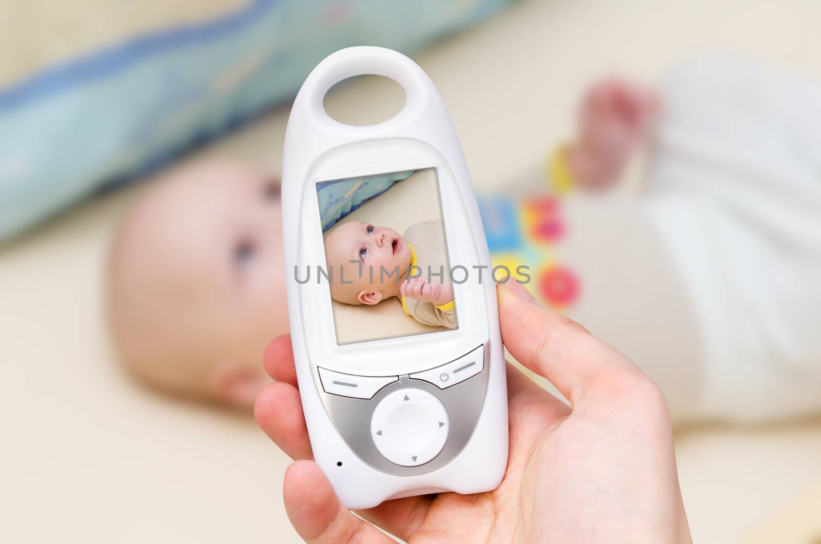 Video baby monitor for security of the baby by simpson33