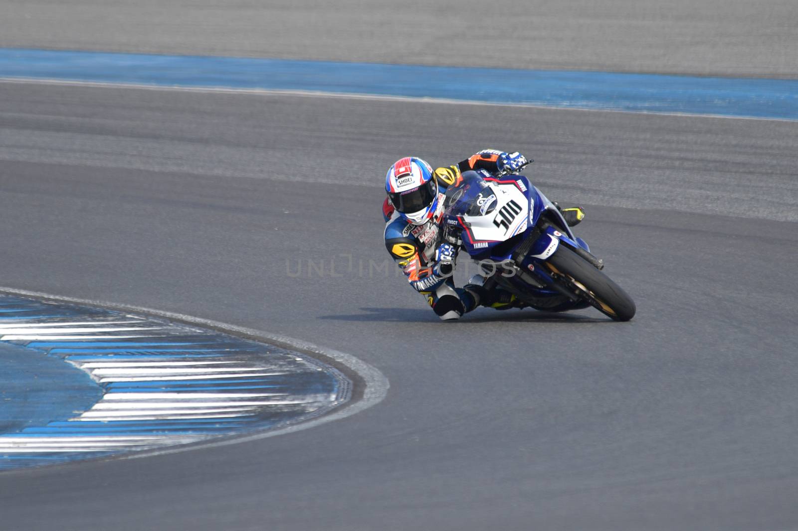 BURIRAM - DECEMBER 4 : Anupab Sarmoon of Thailand No.500 with Yamaha motorcycle of Asia Production 250cc. in Asia Road Racing Championship 2016 Round 6 at Chang International Racing Circuit on December 4, 2016, Buriram, Thailand.