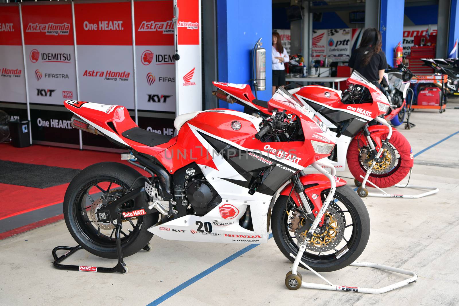 BURIRAM - DECEMBER 4 : Honda Motorcycle of Astra Honda Racing Team in Asia Road Racing Championship 2016 at Chang International Racing Circuit on December 4, 2016, Buriram, Thailand.