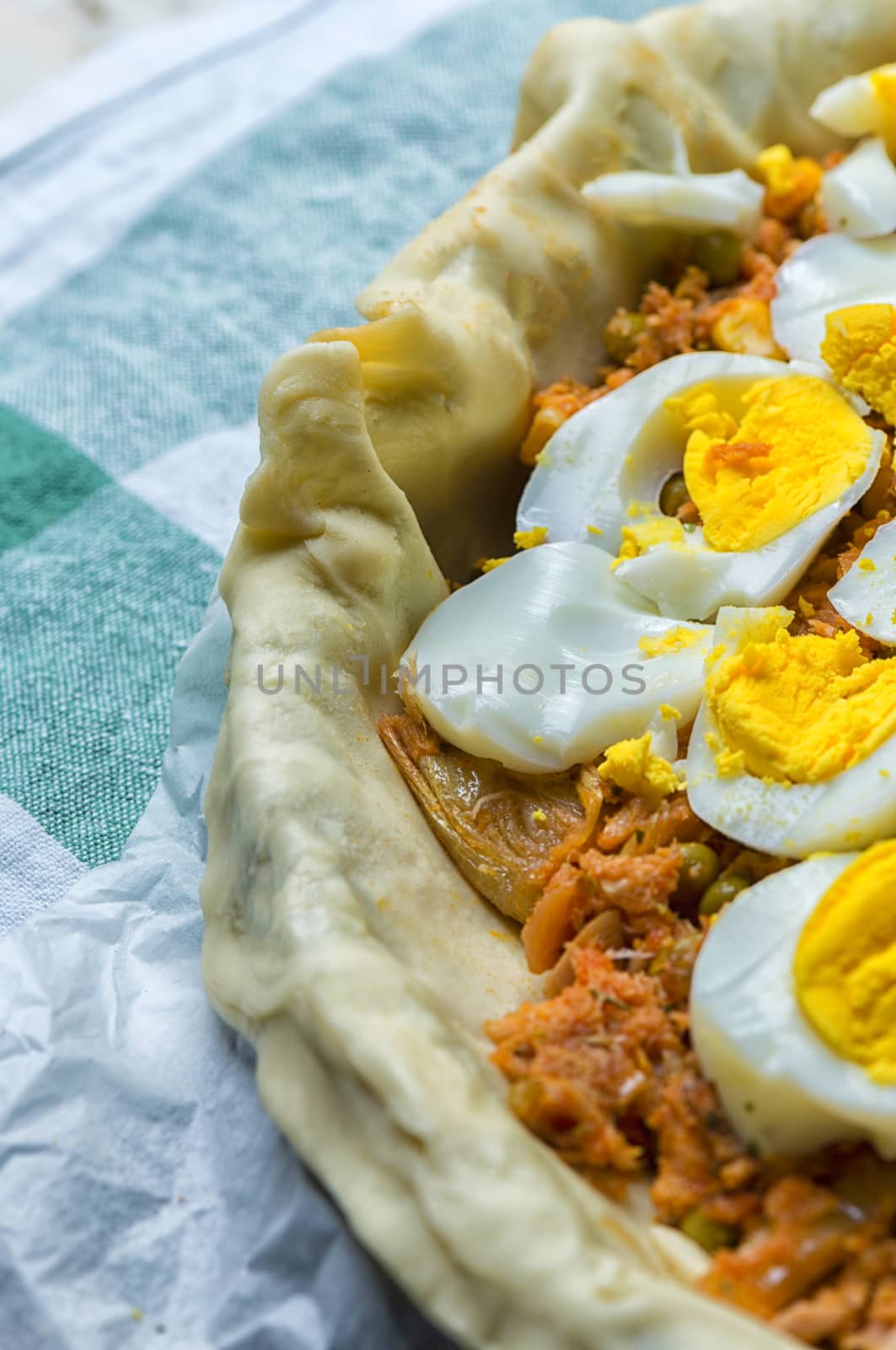 Super Spanish pies or empanadas stuffed with tuna, vegetables and eggs.