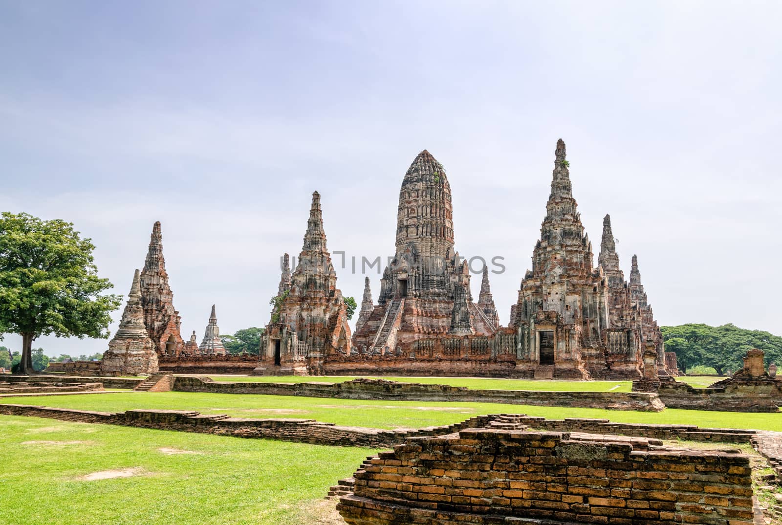 Wat Chaiwatthanaram is ancient buddhist temple, famous and major tourist attraction religious of Ayutthaya Historical Park in Phra Nakhon Si Ayutthaya Province, Thailand