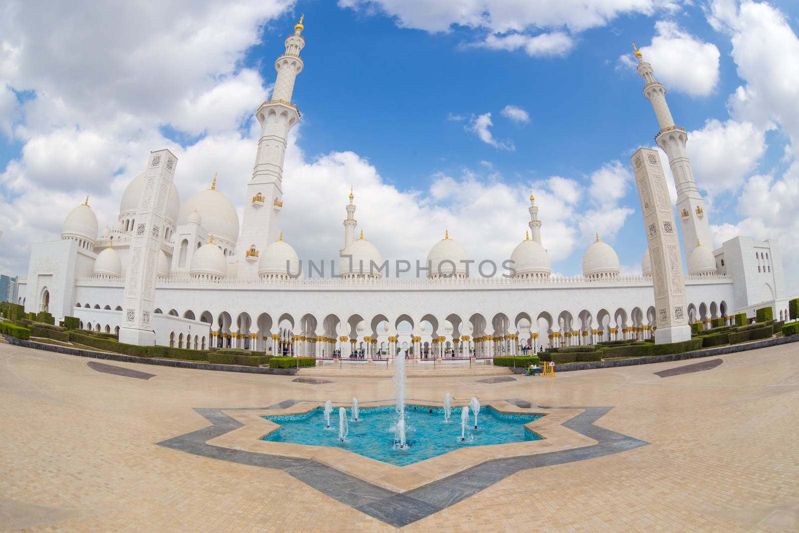 Fish eye view of Sheikh Zayed Grand Mosque in Abu Dhabi, United Arab Emirates.