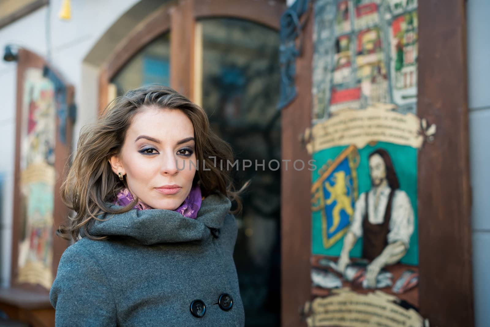 Portrait of a beautiful girl in the city