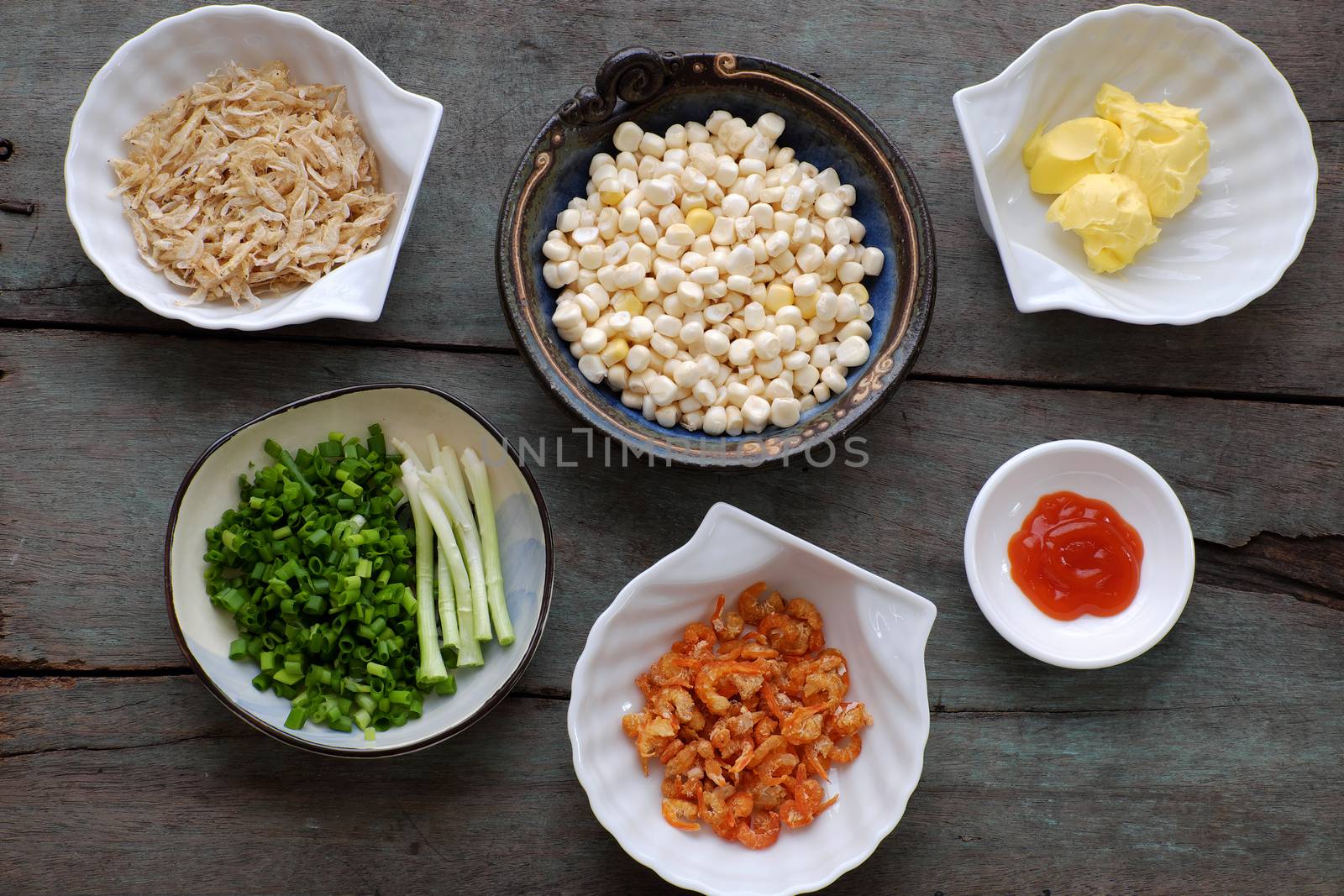 Vietnamese street food, corn fried dried shrimp by xuanhuongho