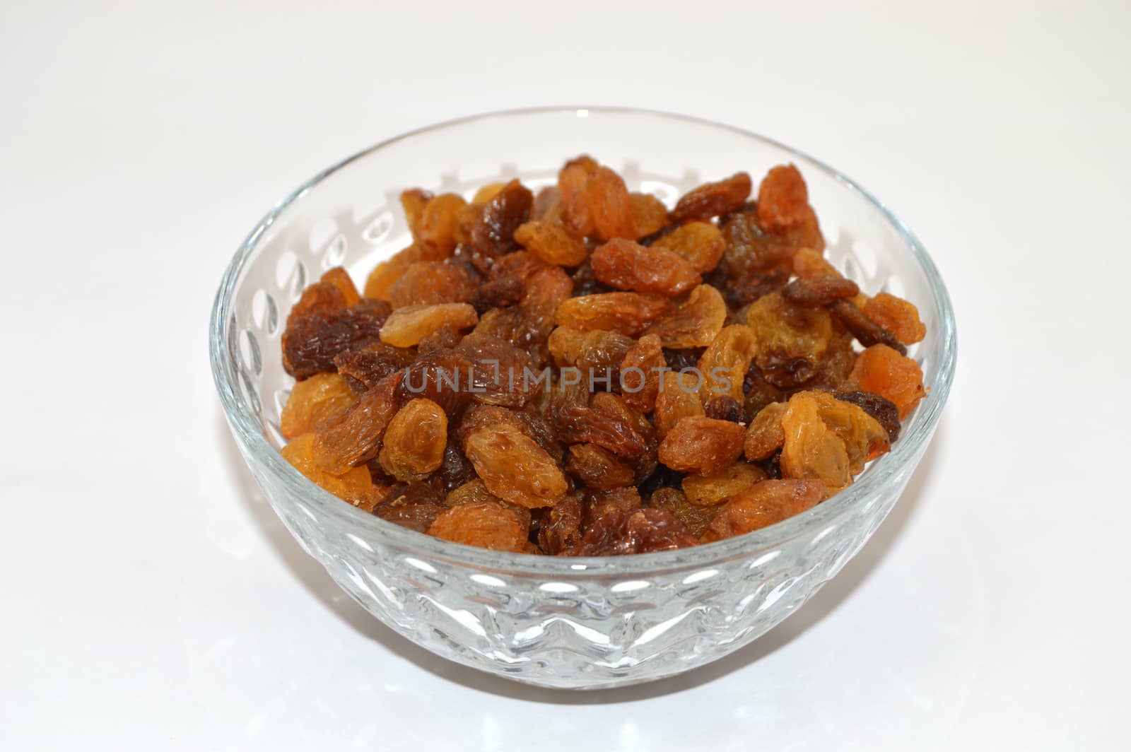 Dried grapes without seeds