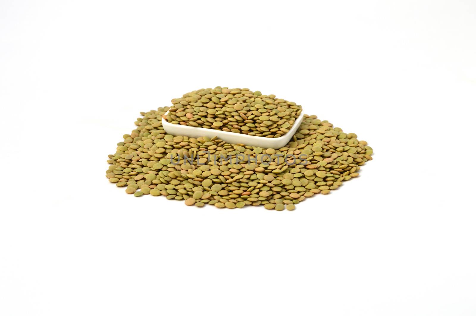 Pictures of green lentils with high nutrition by nhatipoglu