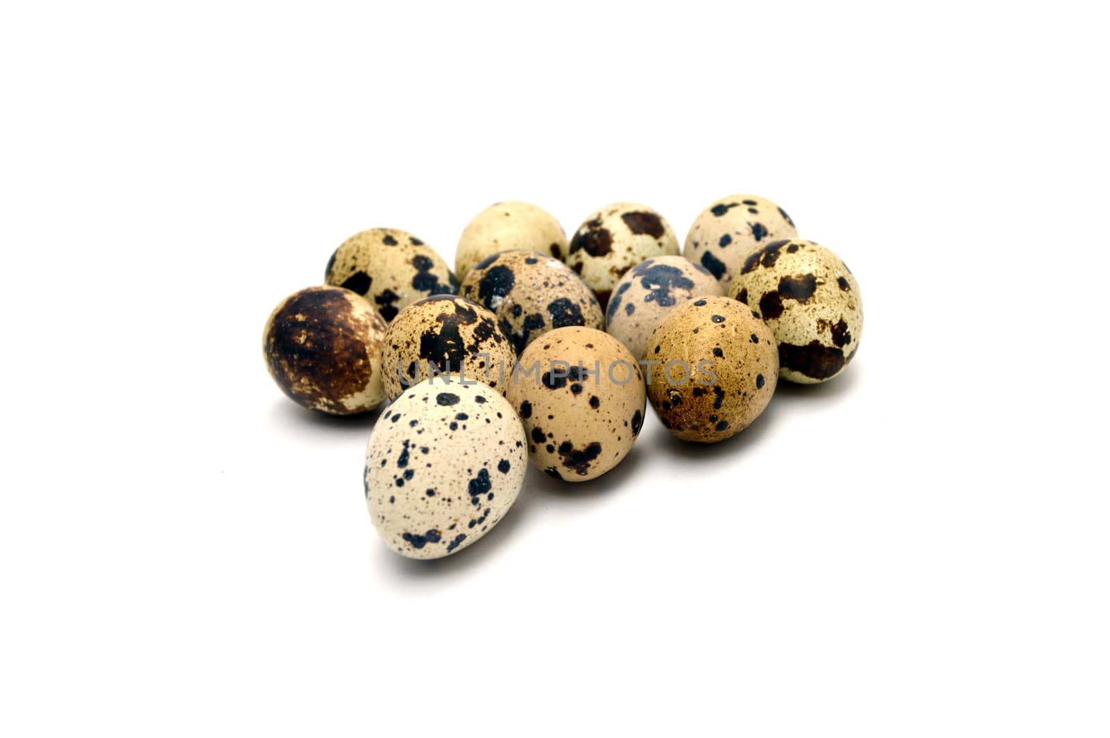 Images of quail eggs with high nutritional value with infinite white background