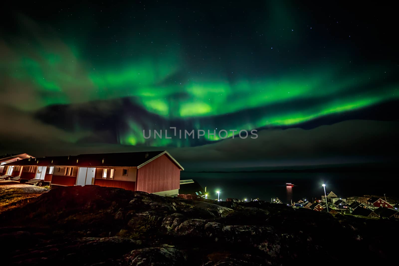 Greenland northern lights, nearby Nuuk