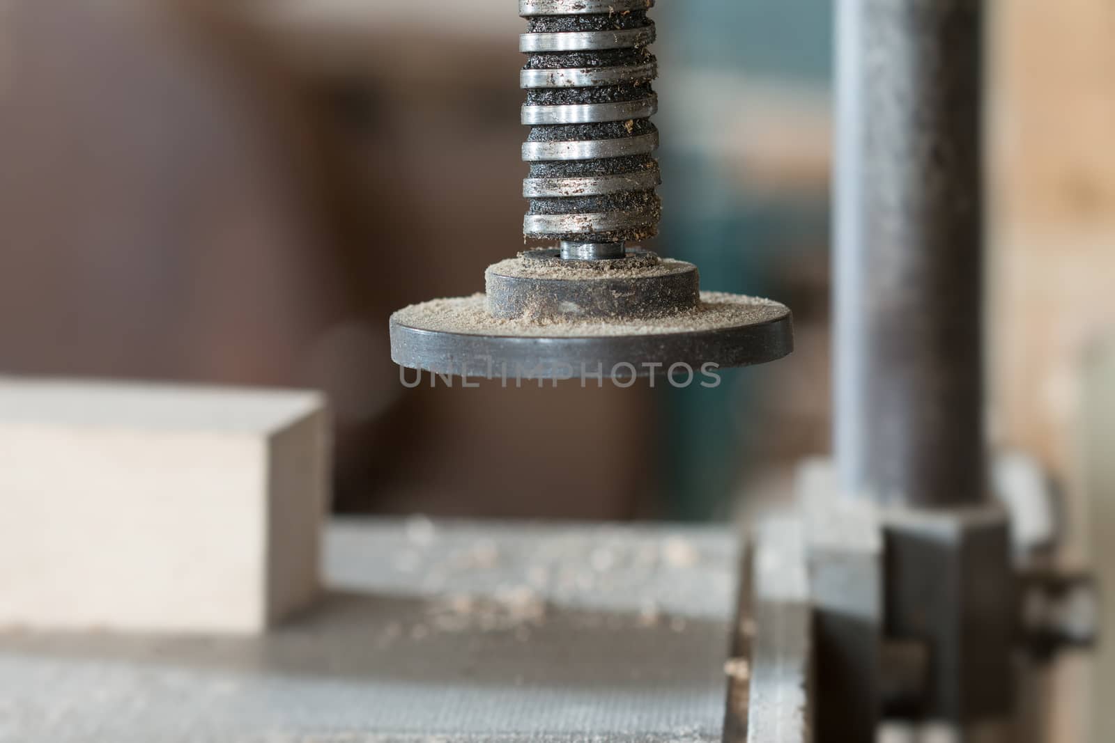 Detail of the chuck in the carpentry workshop - shallow depth of field