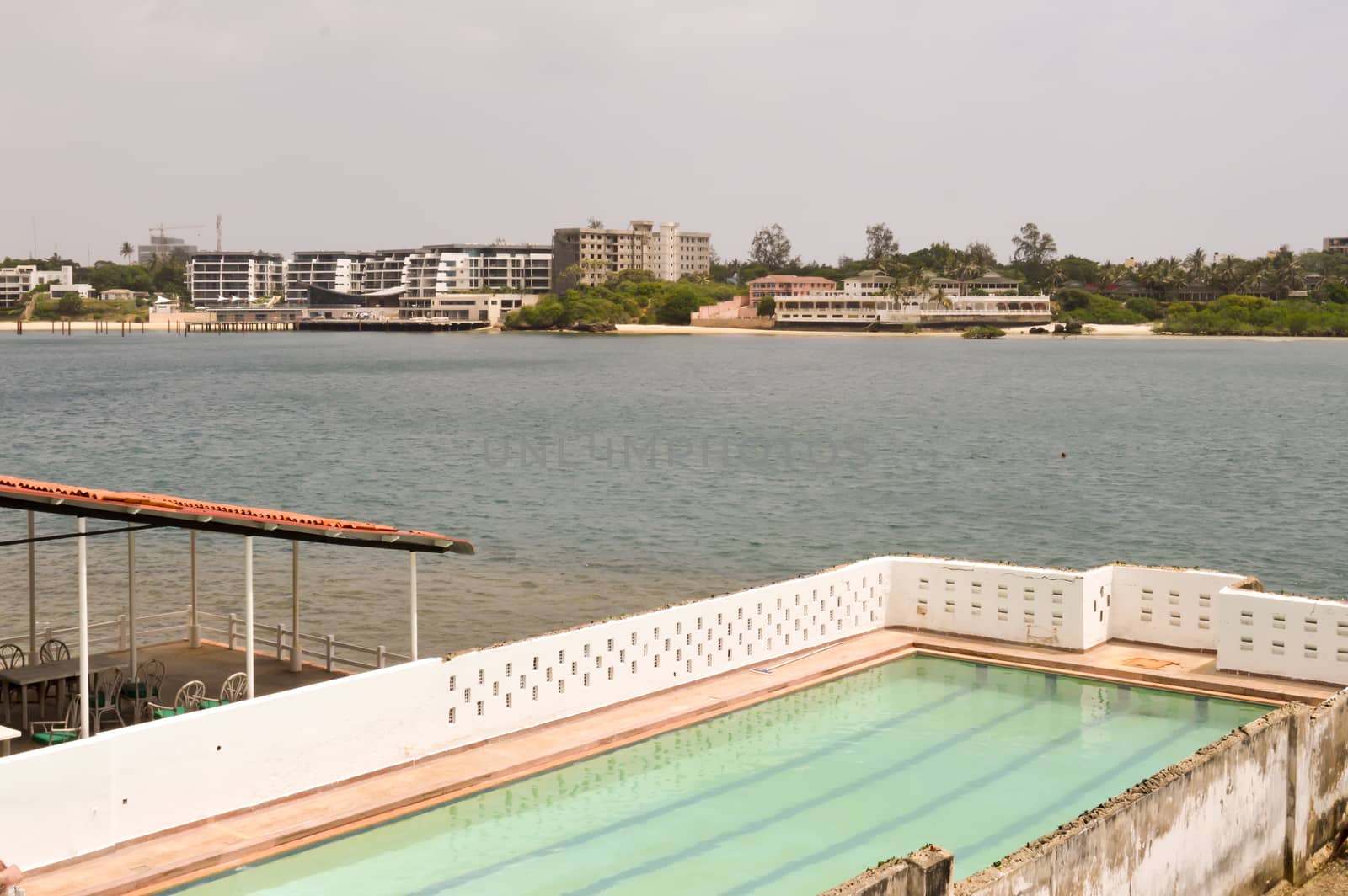 Private pool on the Mombasa River  by Philou1000