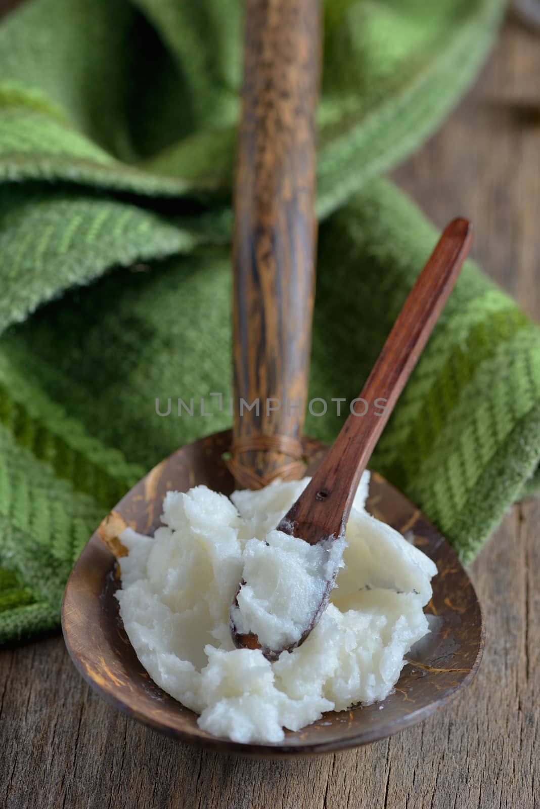 coconut oil on the wooden spoon