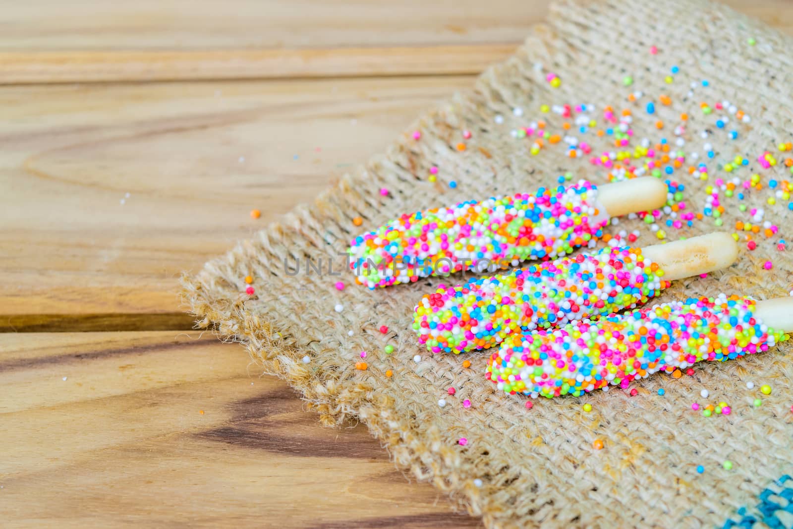 Colorful biscuit stick coated enamel rainbow sugar