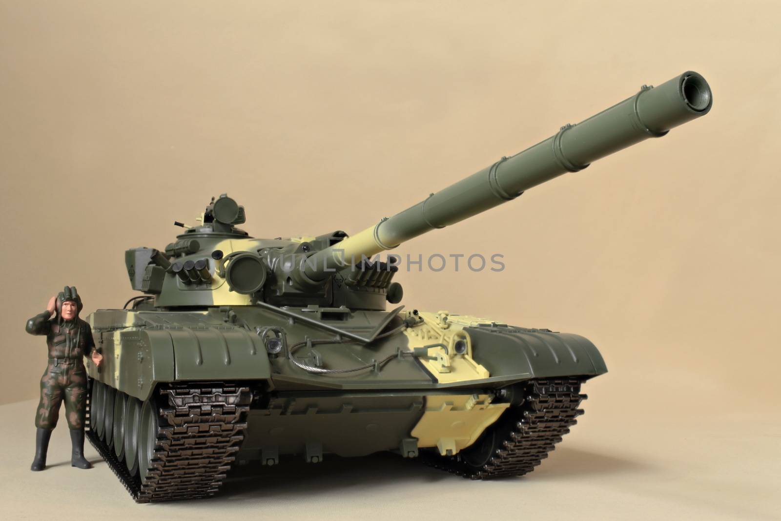 figure commander  It stands at panzer T-72  model