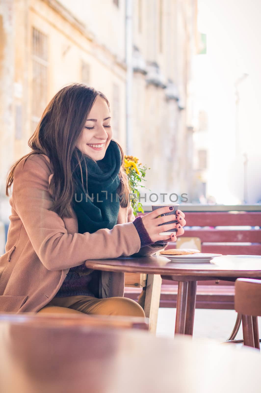 beautiful girl drinking coffee by okskukuruza