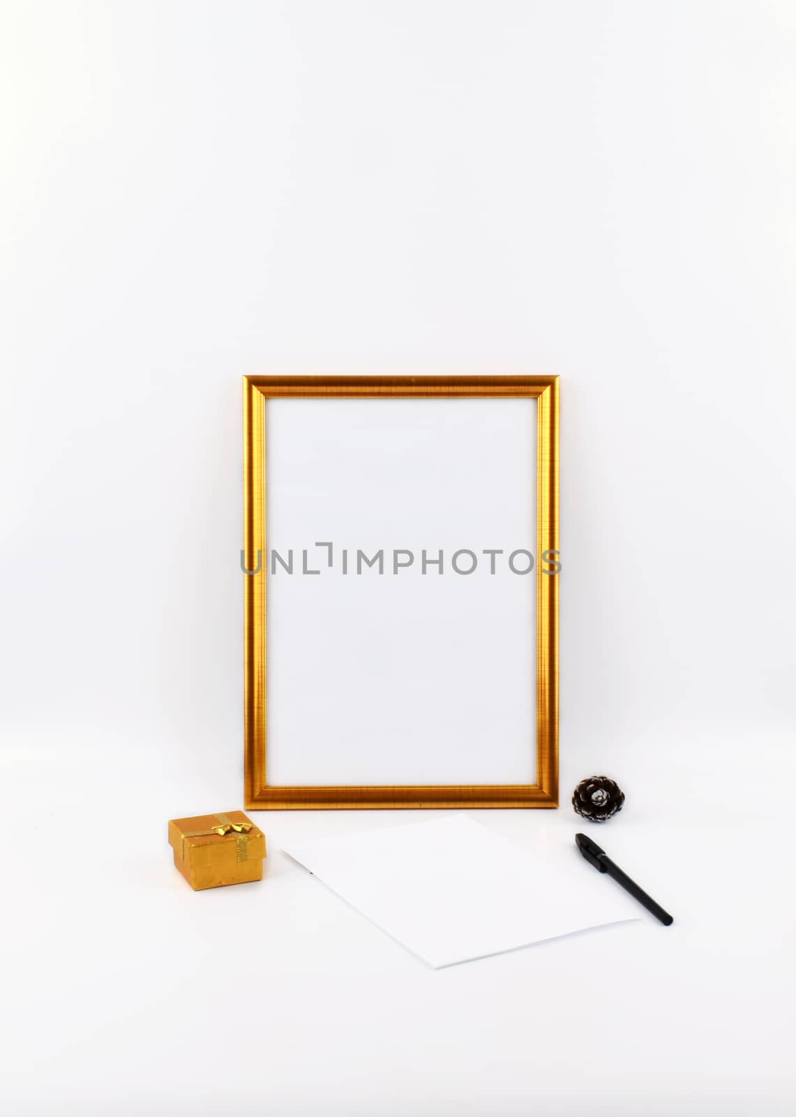 #118. Mock up objects isolated on a white background with copy space, front view. 