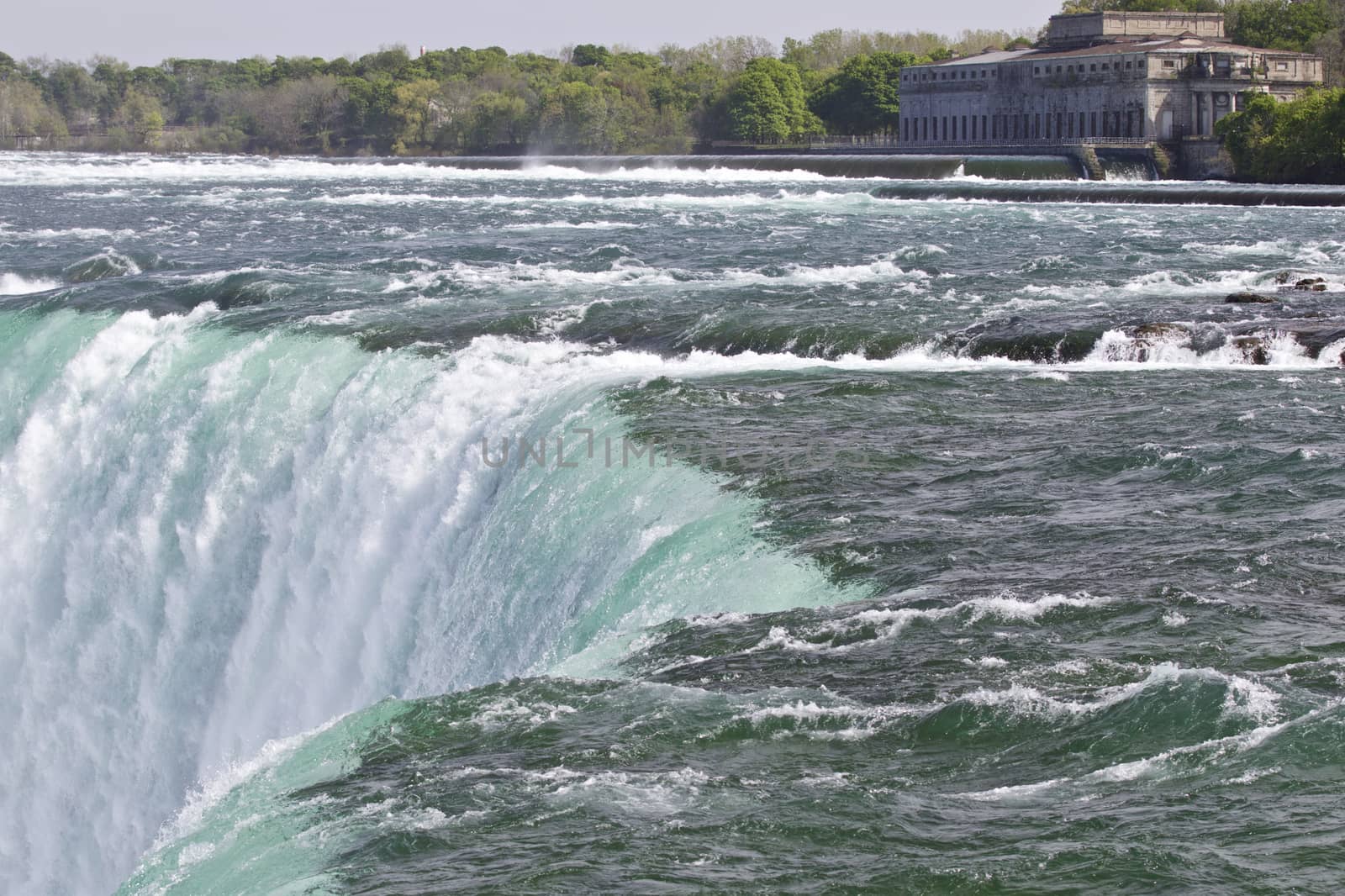Beautiful photo of the amazing Niagara falls Canadian side by teo
