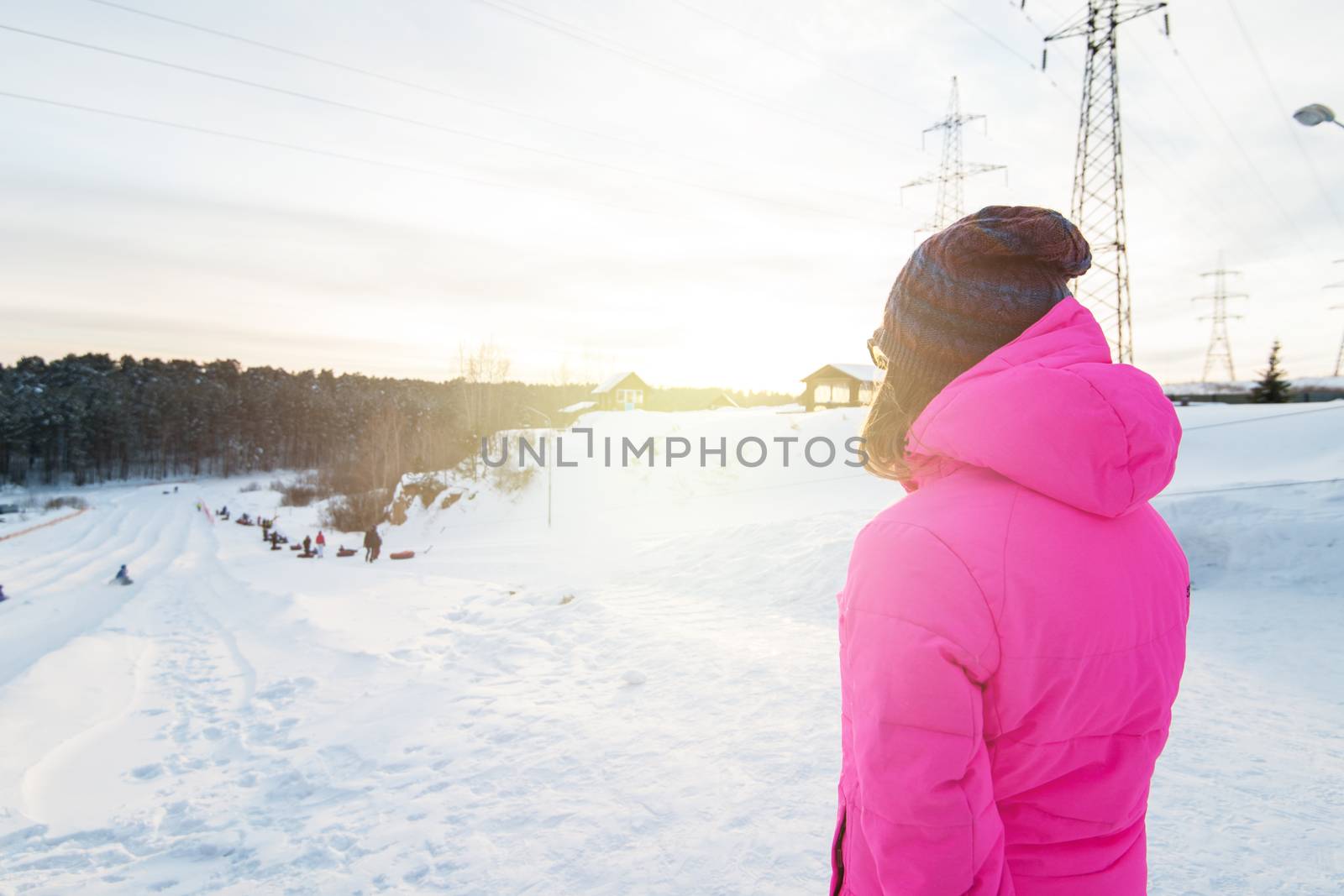 Woman at heel at beauty winter day