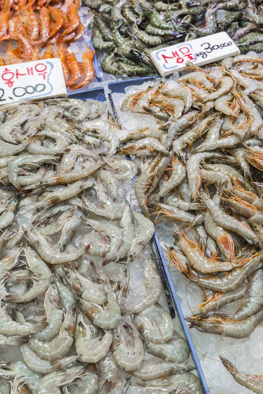 Noryangjin Fisheries Wholesale Market The 24 hour market has over 700 stalls selling fresh and dried seafood.