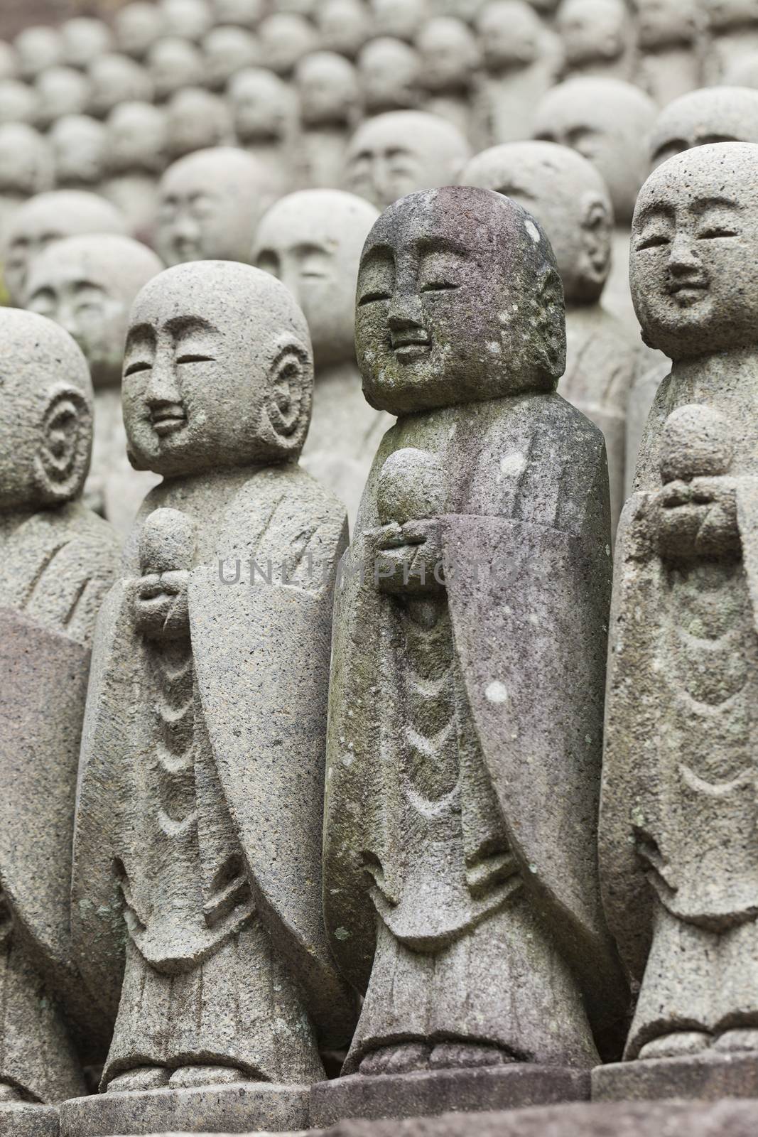 Statues at Japanese temple by mariusz_prusaczyk