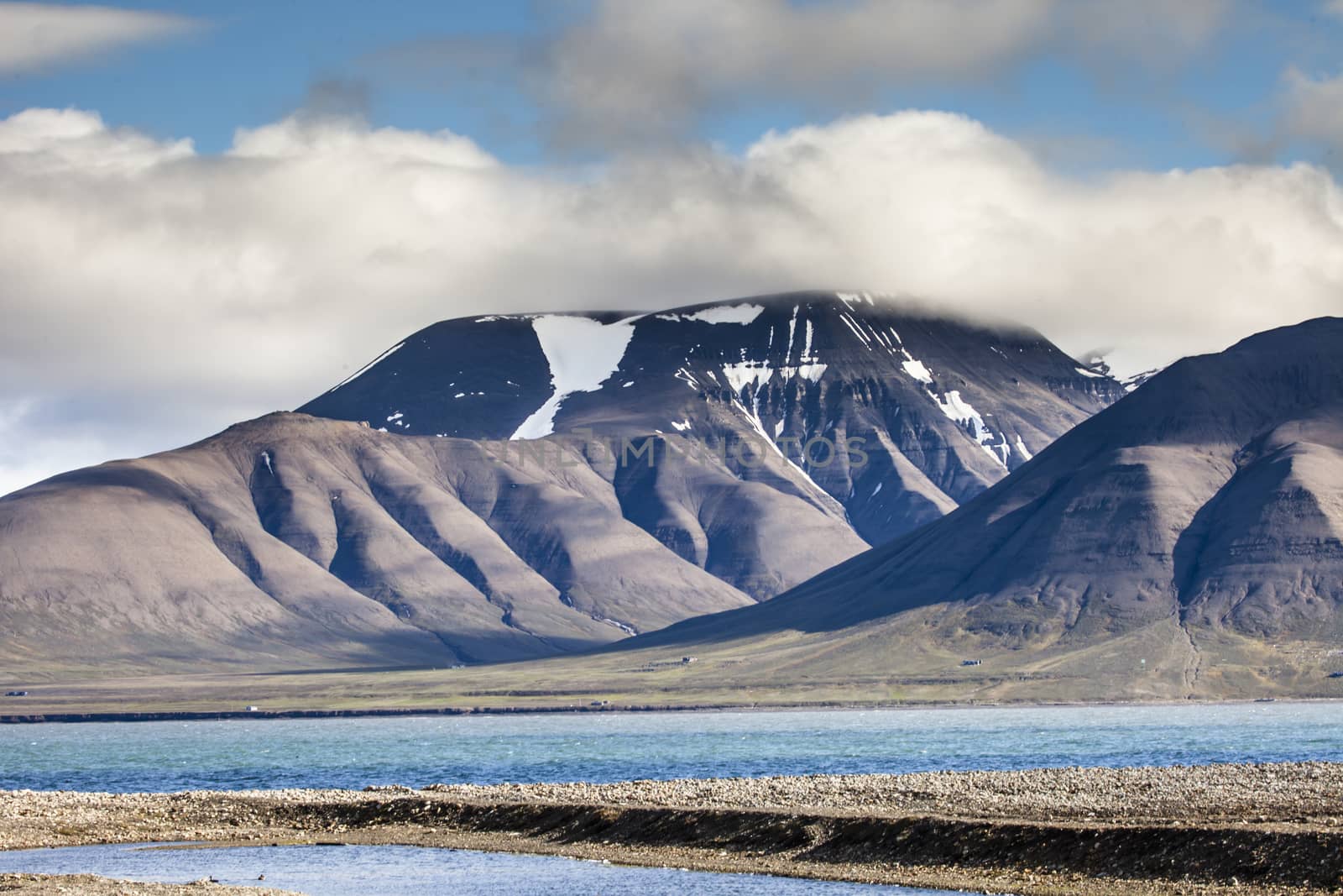 Beautiful scenic view of Spitsbergen (Svalbard island), Norway by mariusz_prusaczyk