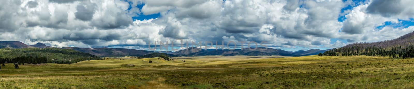 The Valles Caldera by adifferentbrian