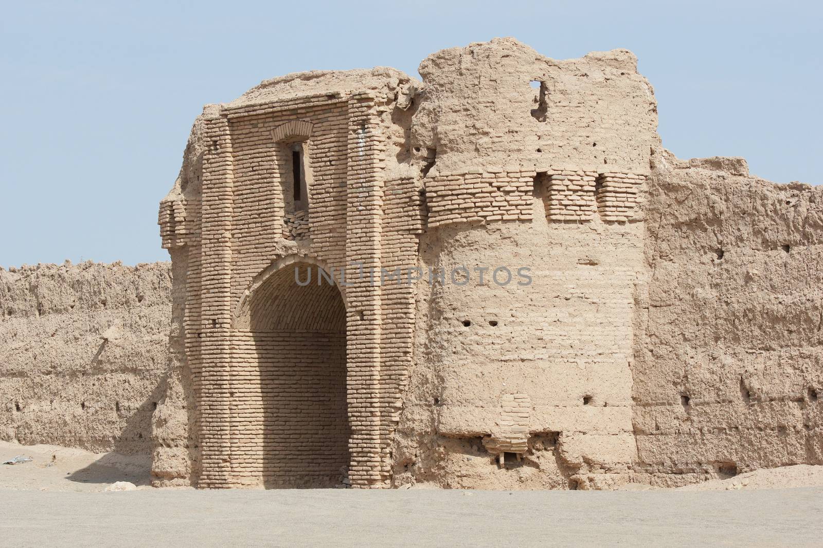Ruin of an old Caravansary in the desert around Yazd, Iran, Asia
