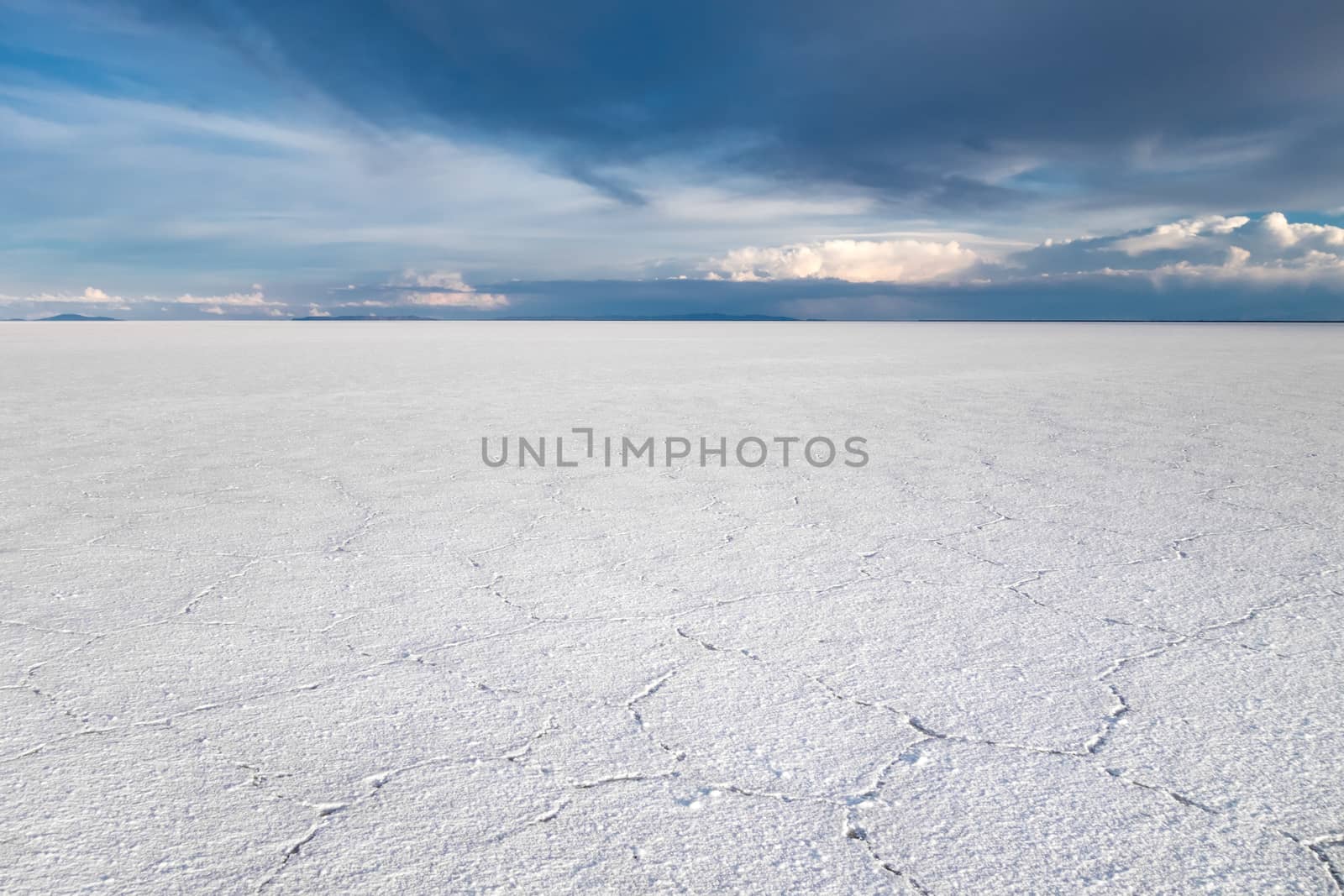 Salar de Uyuni desert, Bolivia by daboost