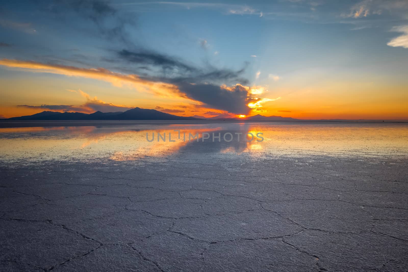 Salar de Uyuni desert, Bolivia by daboost