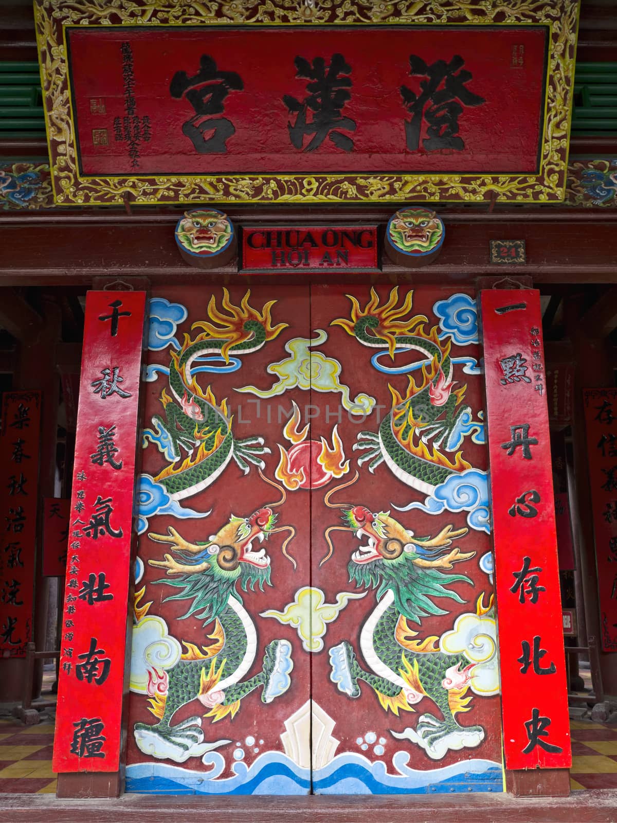 close up of colorful
vietnamese door design