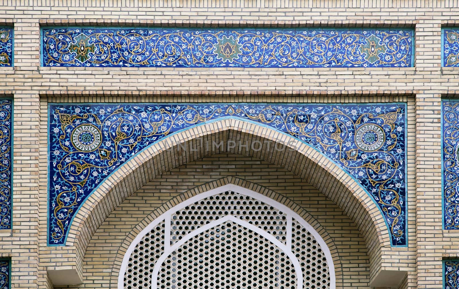 Arch portal of a mosque in Samarkand, Uzbekistan