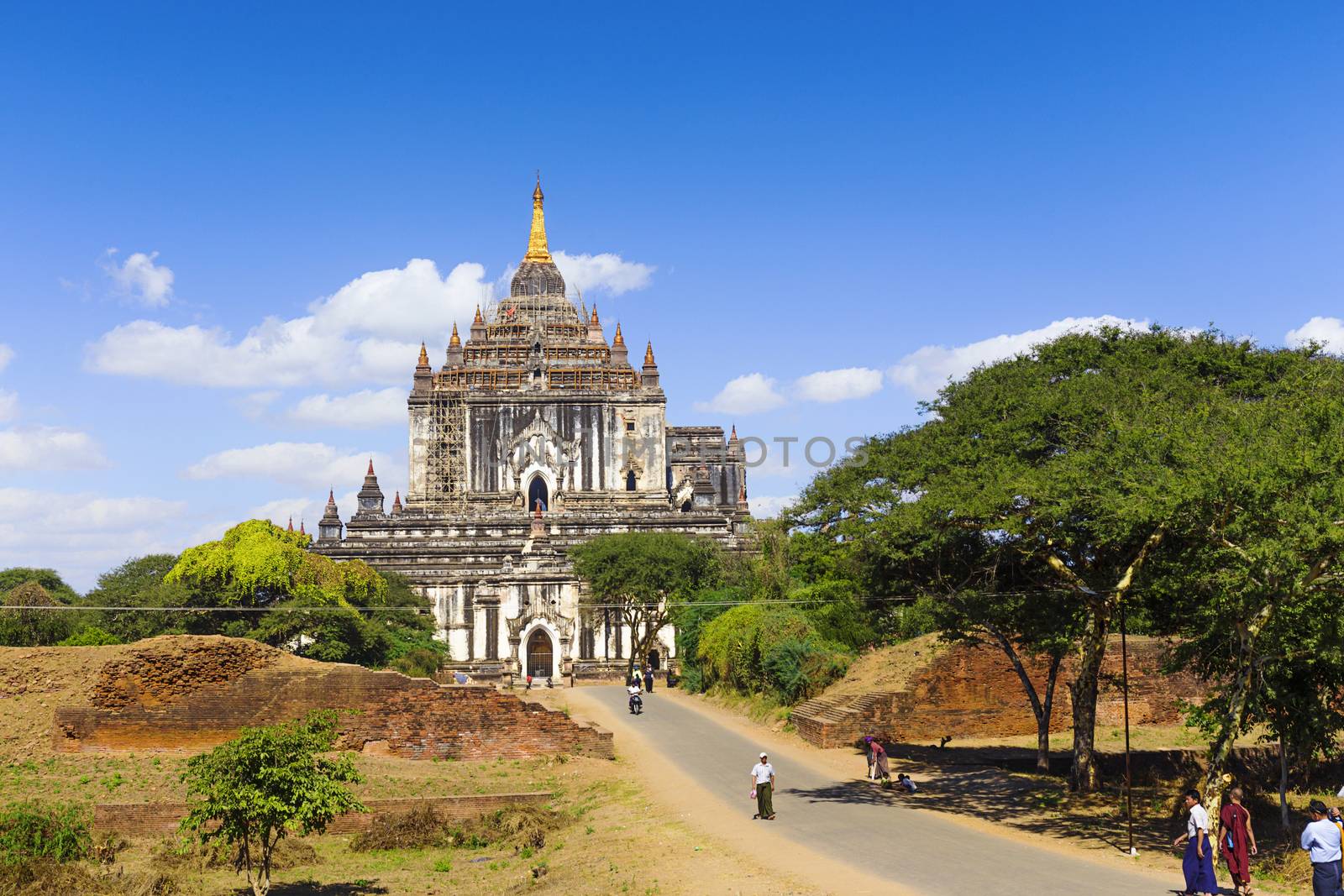 Bagan buddha tower at day by cozyta