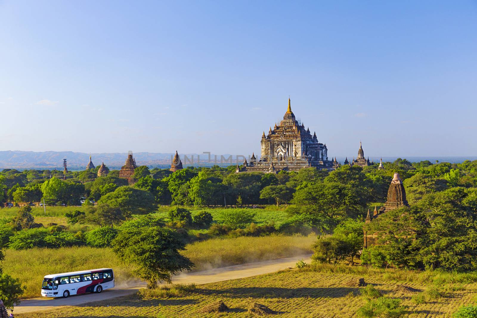 Bagan buddha tower at day by cozyta