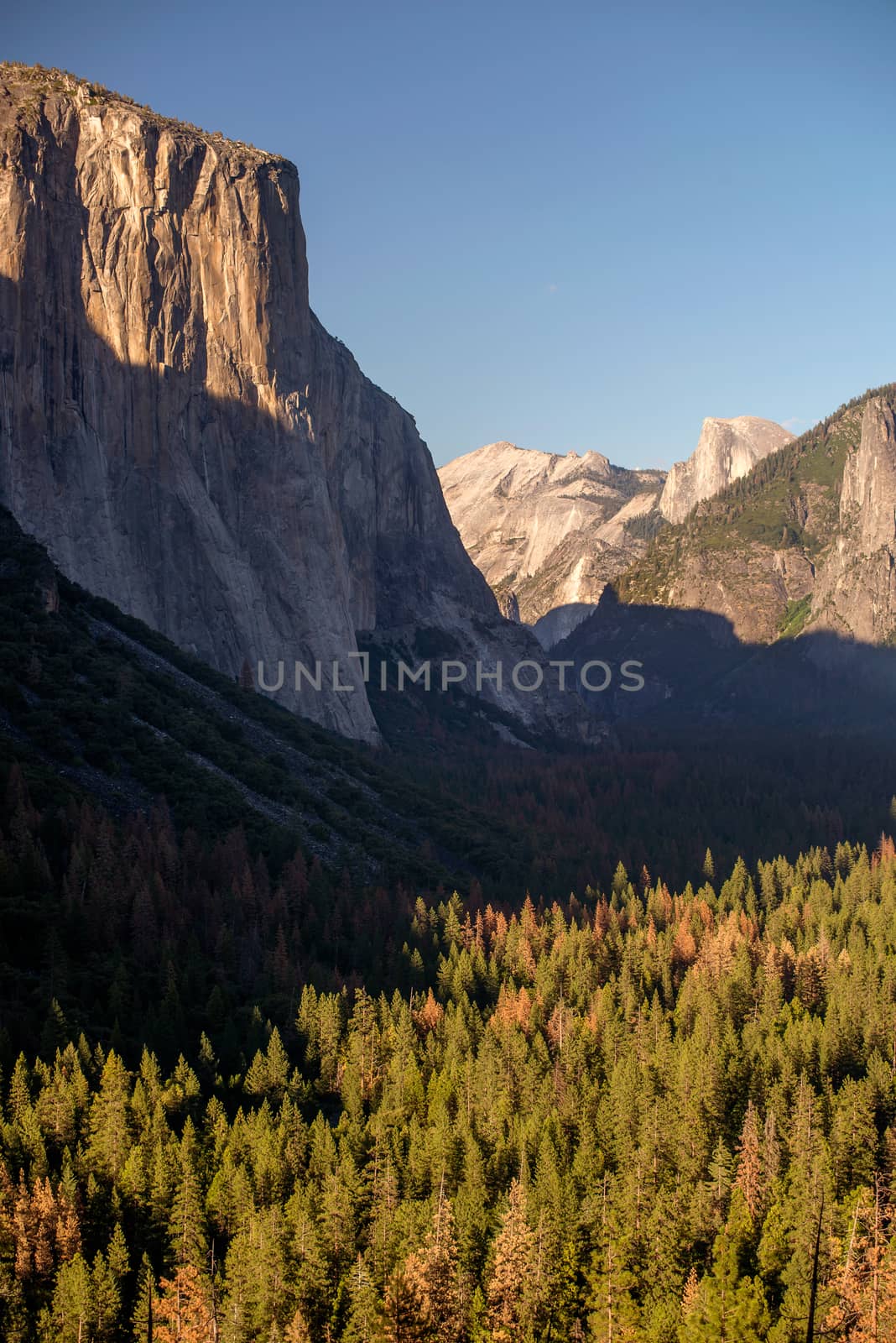 Half Dome and El Capitan by Wolfsnap